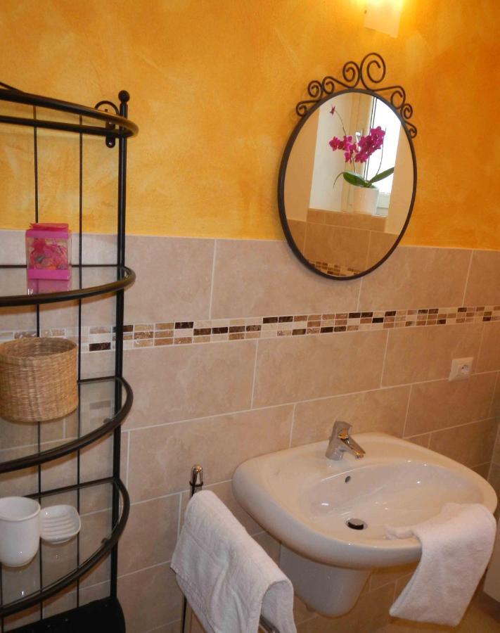 La Collina Dei Fiori Apartamento Vercana Exterior foto